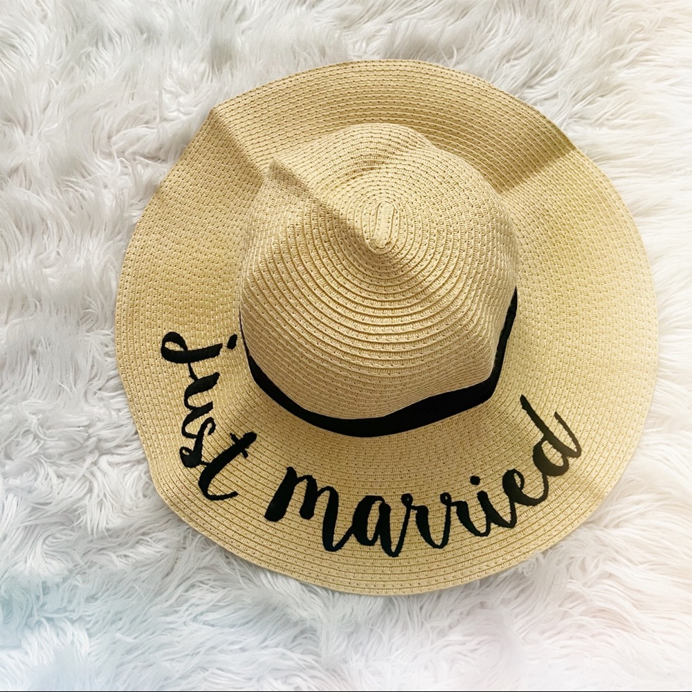 Just Married Straw Hat - Picture 1 of 4